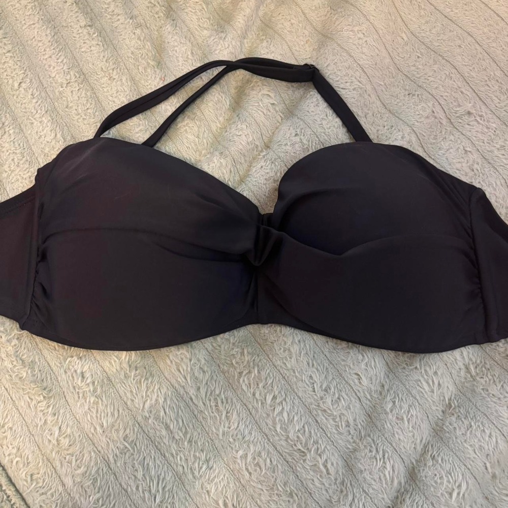 Black halter bikini top size medium time and tru